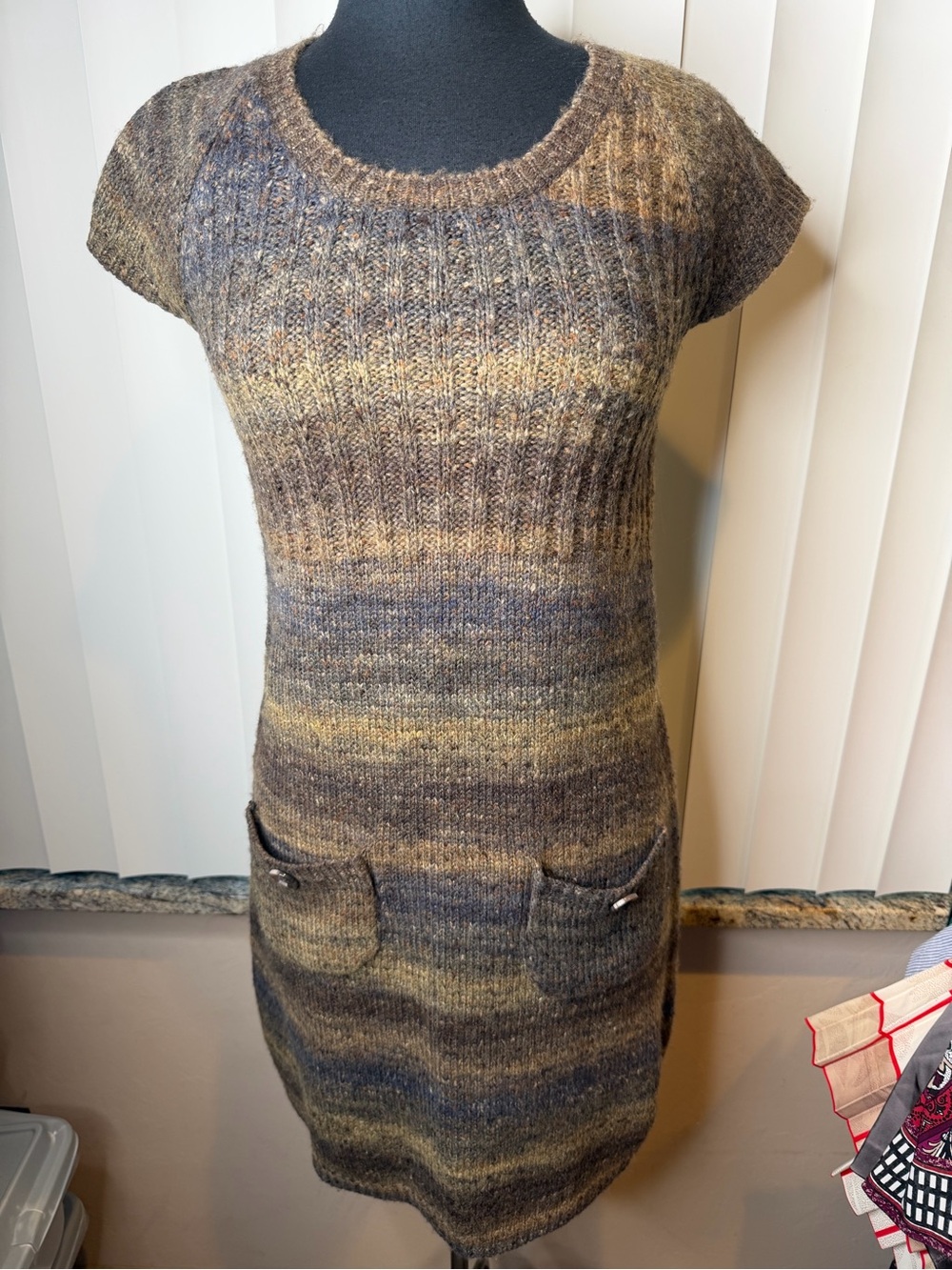 Ronni Nicole Short-Sleeve Knit Sweater Dress in Brown Multi Size Medium